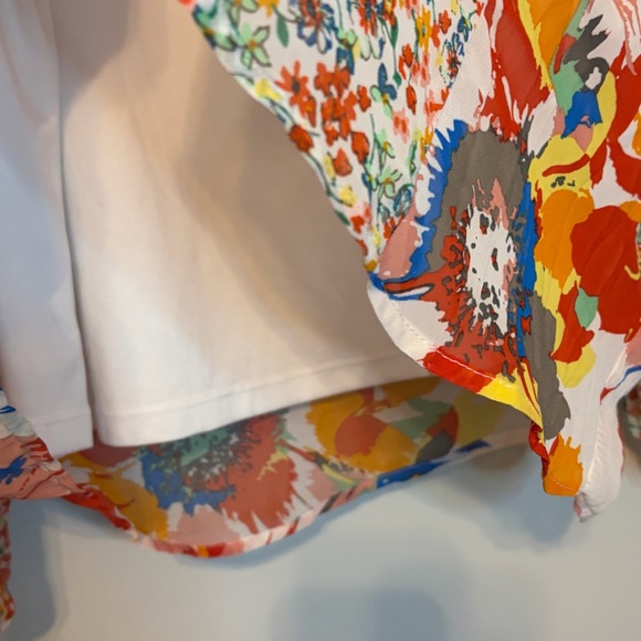 Colorful Floral Women's Blouse - Picture 7 of 8